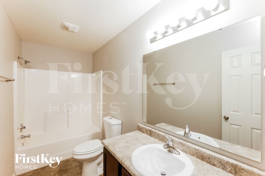 Building Photo - 4744 Altar Ct