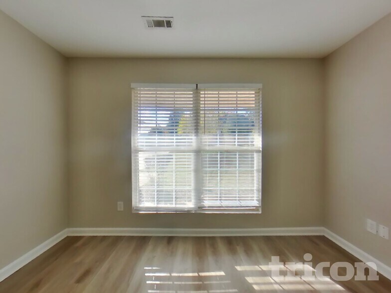 Building Photo - 265 Whistle Way