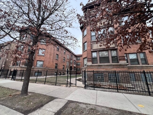 Building Photo - 3538 W Jackson Blvd