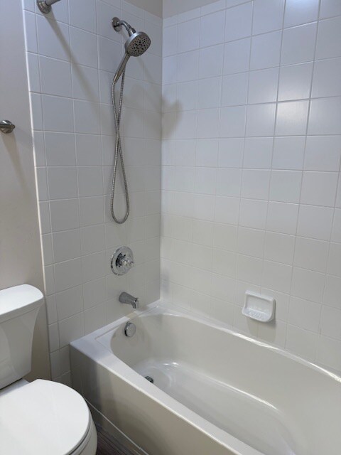 Building Photo - 8003 Pinnacle Point Dr