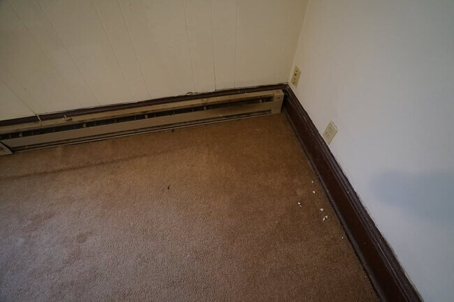 Building Photo - 345 W Doty St