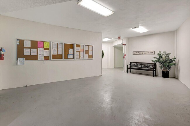 Building Photo - 1357 NE Ocean Blvd