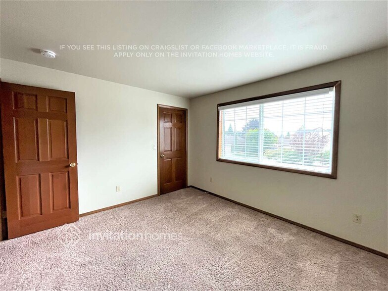 Building Photo - 12710 SE 252 Pl