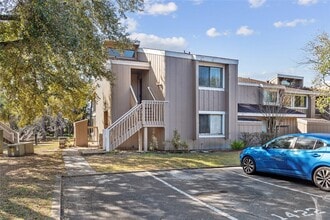 Building Photo - 6120 Peregrine Ave