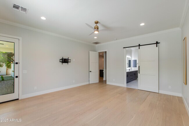 Building Photo - 3802 E Highland Ave