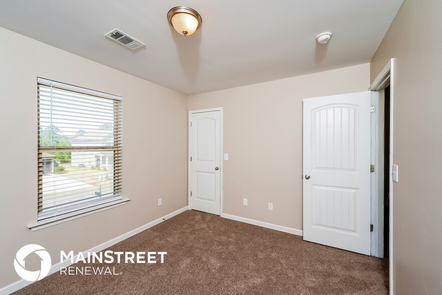 Building Photo - 55 Briar Ridge Ln