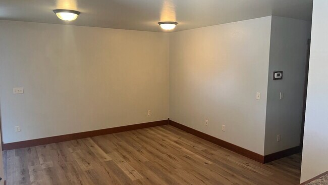 Building Photo - 734 S. 23rd, #3