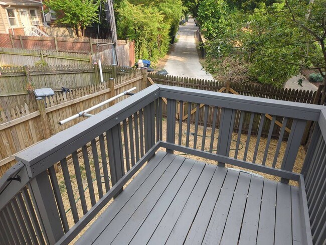 Building Photo - OLD TOWN ALEXANDRIA - MINUTES TO METRO AND PENTAGON