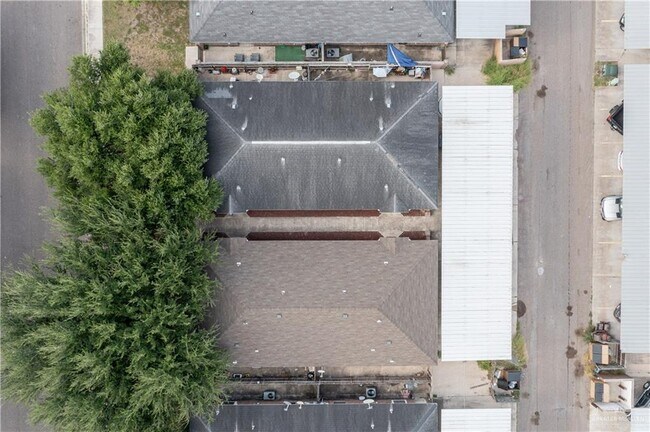 Building Photo - 17 Aruba Dr