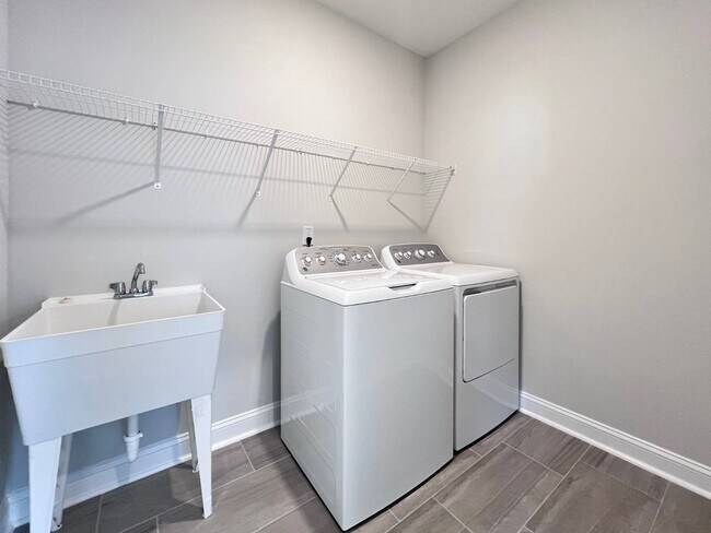 Building Photo - 352 Canyon Gap Wy