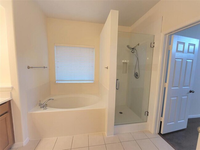 Building Photo - 11404 Tidenhaven Ct