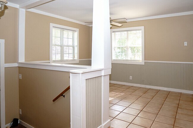 Building Photo - Three Bedroom Home in the Heart of Port Royal