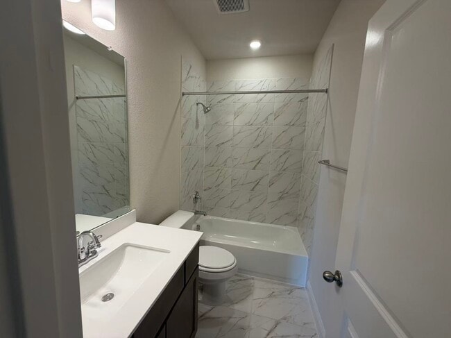 Building Photo - 4014 Colony Ln