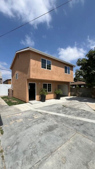 Primary Photo - 419 N Sloan Ave