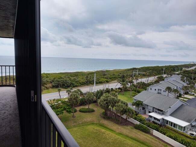 Building Photo - 5047 N Hwy A1A