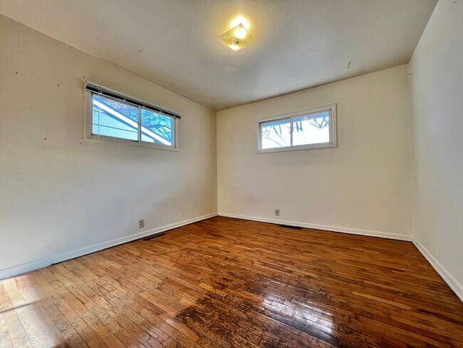 Building Photo - Ranch-Style 3 Bed, 1.5 Bath Home Near Avery Park in Fort Collins