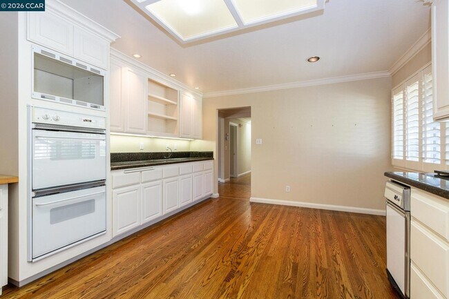 Building Photo - 432 Stonefield Pl