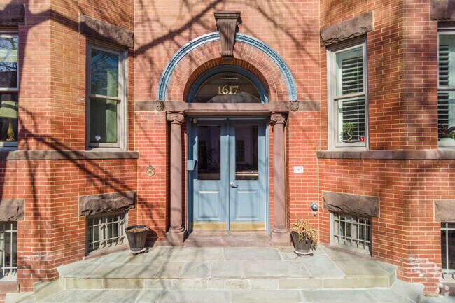 Entrance - 1617 Swann St NW
