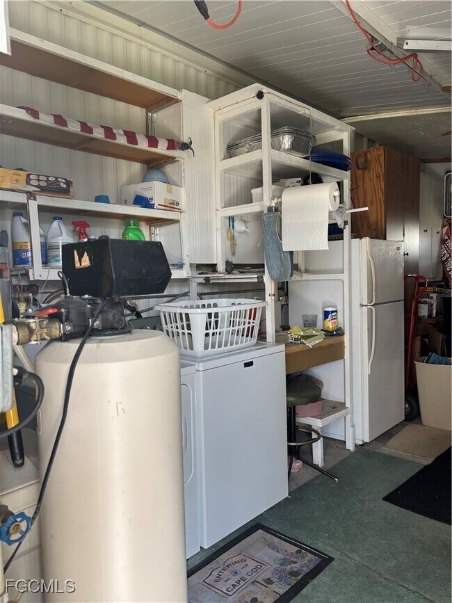 Building Photo - 207 Harvest Ln