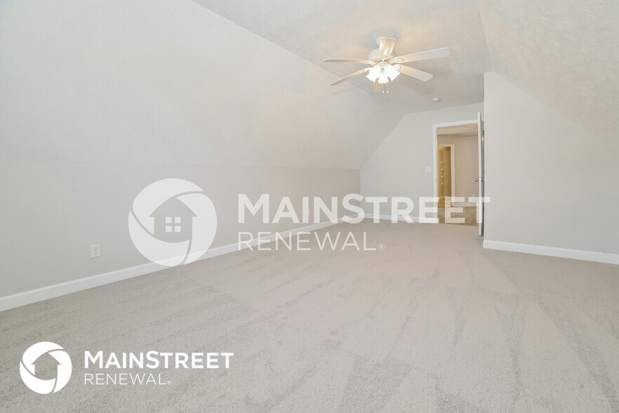 Building Photo - 3821 Hillside Terrace Ln