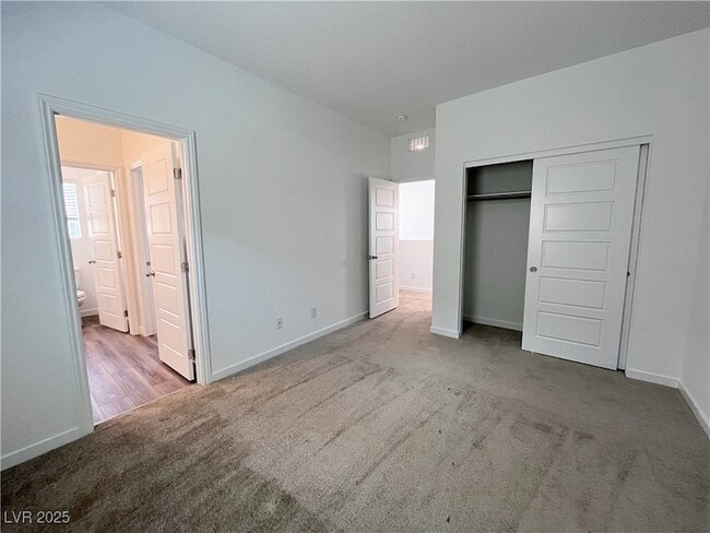 Building Photo - 2942 Gaffer Film St