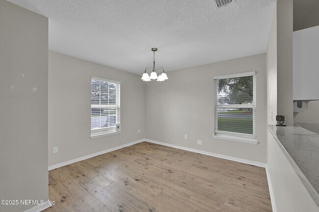 Building Photo - 3702 Wood Creek Ln