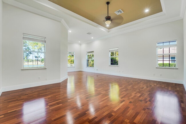 Building Photo - 11985 Carnegie Pl