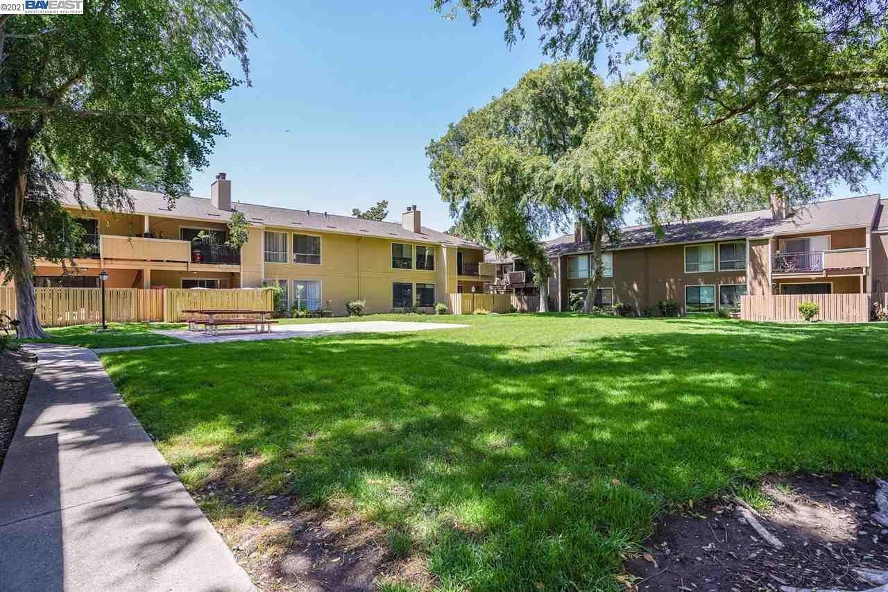 Building Photo - 9005 Alcosta Blvd