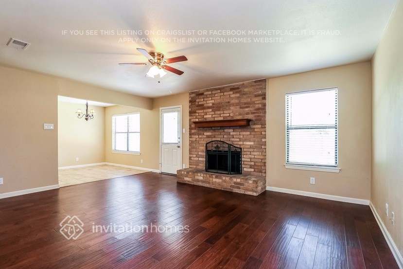 Building Photo - 7533 Clover Ln