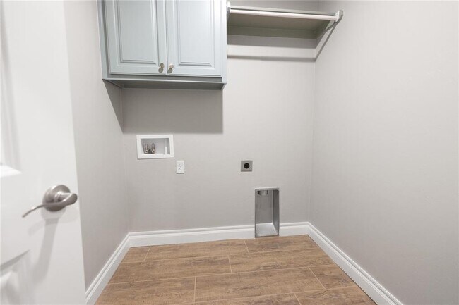 Building Photo - 16140 Verbena Cir