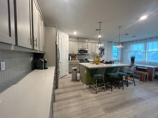 Building Photo - 21 Seaward Ct