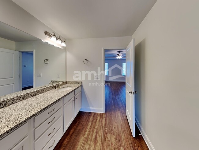 Building Photo - 300 Bourne St