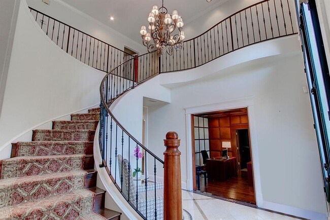 Building Photo - 4707 Mantle Dr