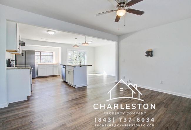 Building Photo - 605 Michigan Ct