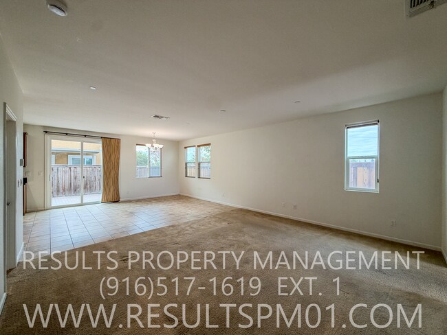 Building Photo - 2165 Camino Real Way