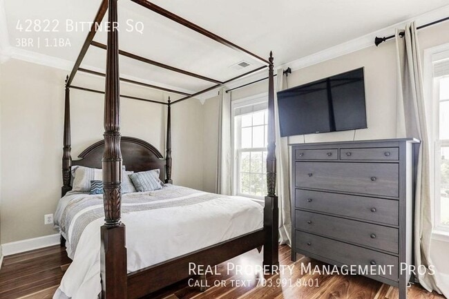 Building Photo - 42822 Bittner Square
