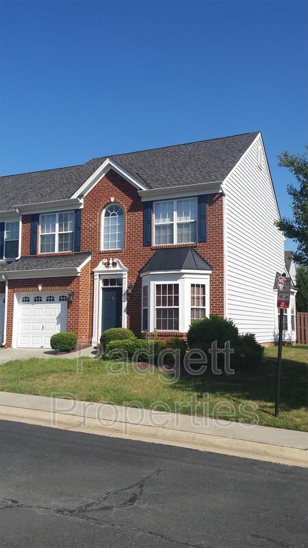 Primary Photo - 4321 Meredith Creek Dr