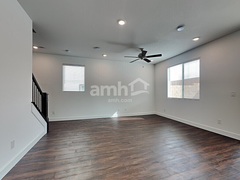 Building Photo - 8963 Tiger Tooth Ave