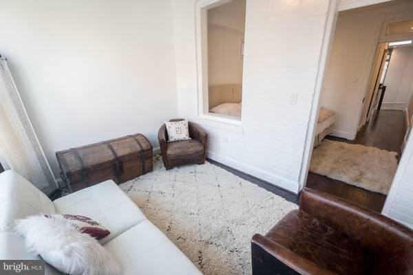 Building Photo - 1890 Ontario Pl NW