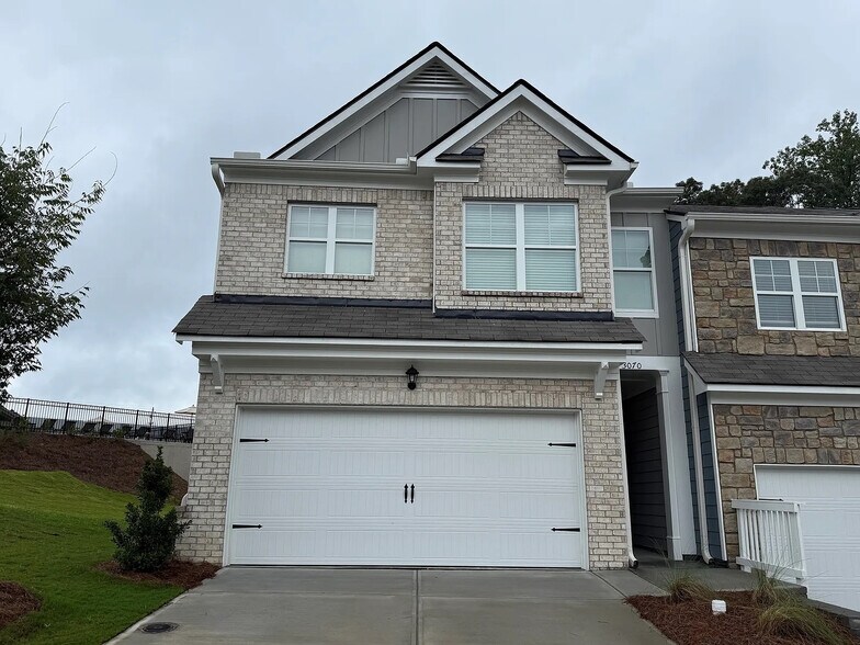 Building Photo - Room in Townhome on Greyton Dr