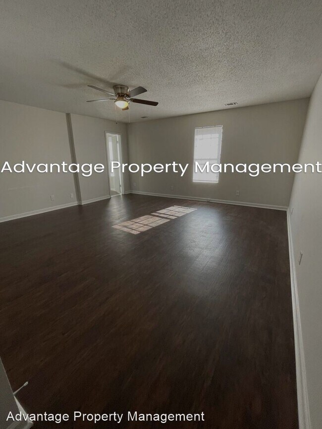 Building Photo - 5 br, 2 bath House - 1502 Rolling Hills Dr.