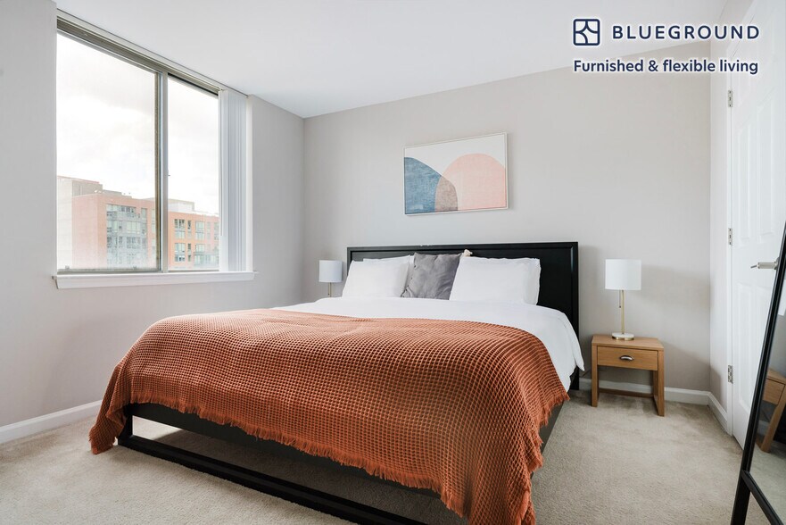 Building Photo - 450 Massachusetts Ave NW