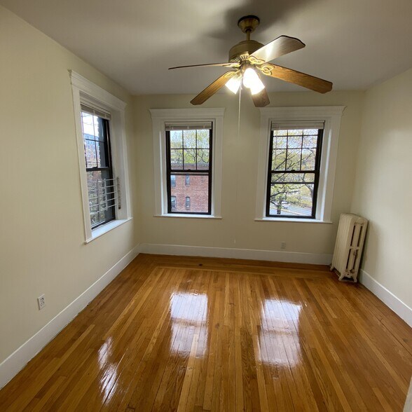 Building Photo - 1412 Commonwealth Ave