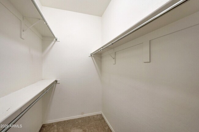Building Photo - 2950 W Louise Dr