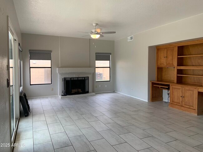 Building Photo - 3611 N 109th Dr