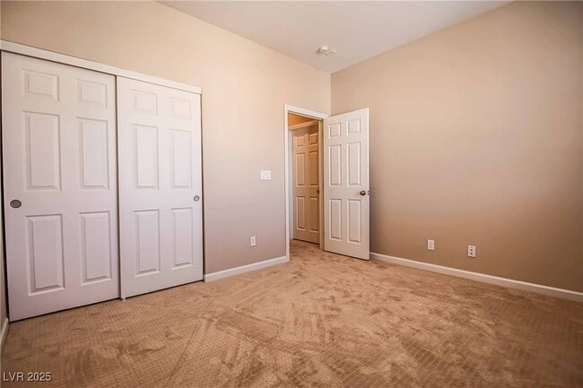Building Photo - 166 Rocky Star St