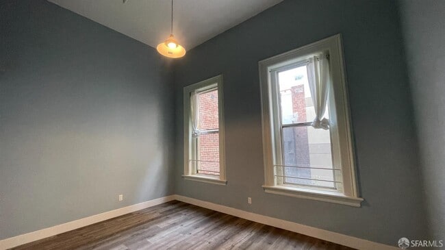 Building Photo - 375 12th St