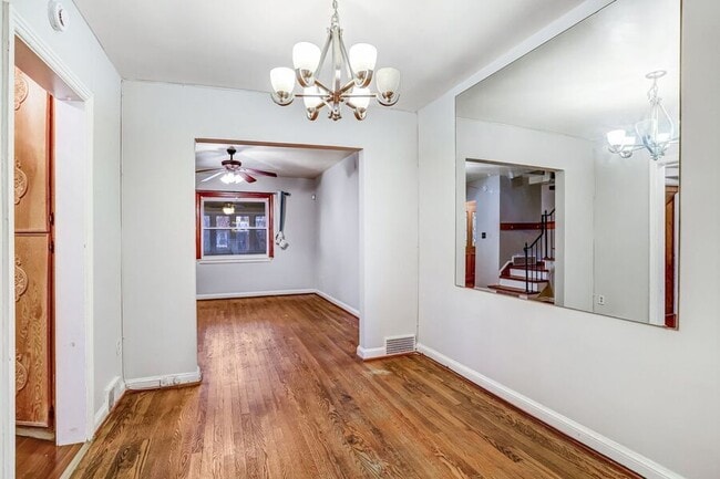 Building Photo - 3351 Clay St NE