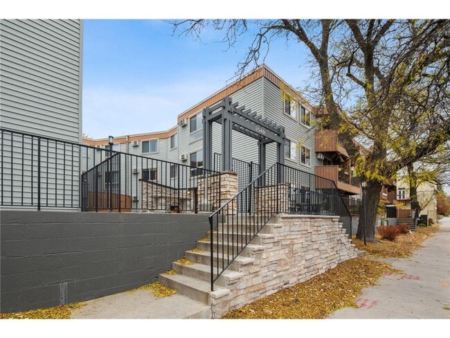 Building Photo - 3540 Hennepin Ave