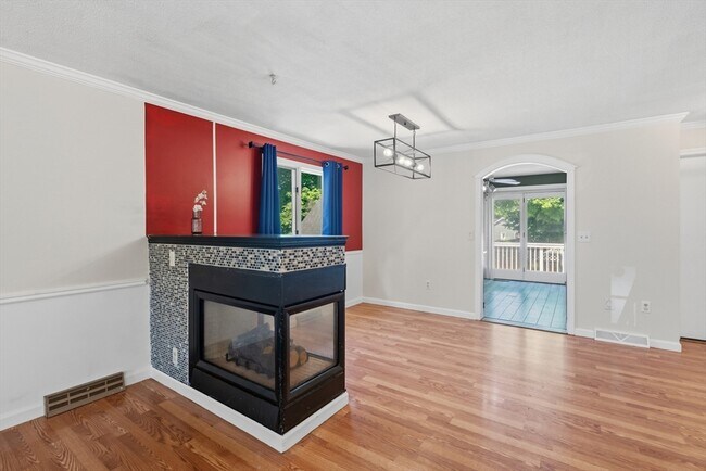 Building Photo - 290 Tremont St